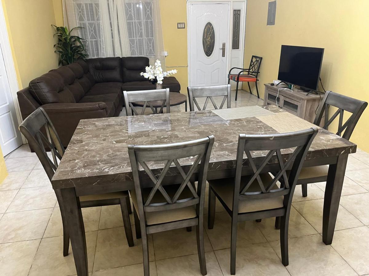 St Bess Comfort Style Black River Bagian luar foto